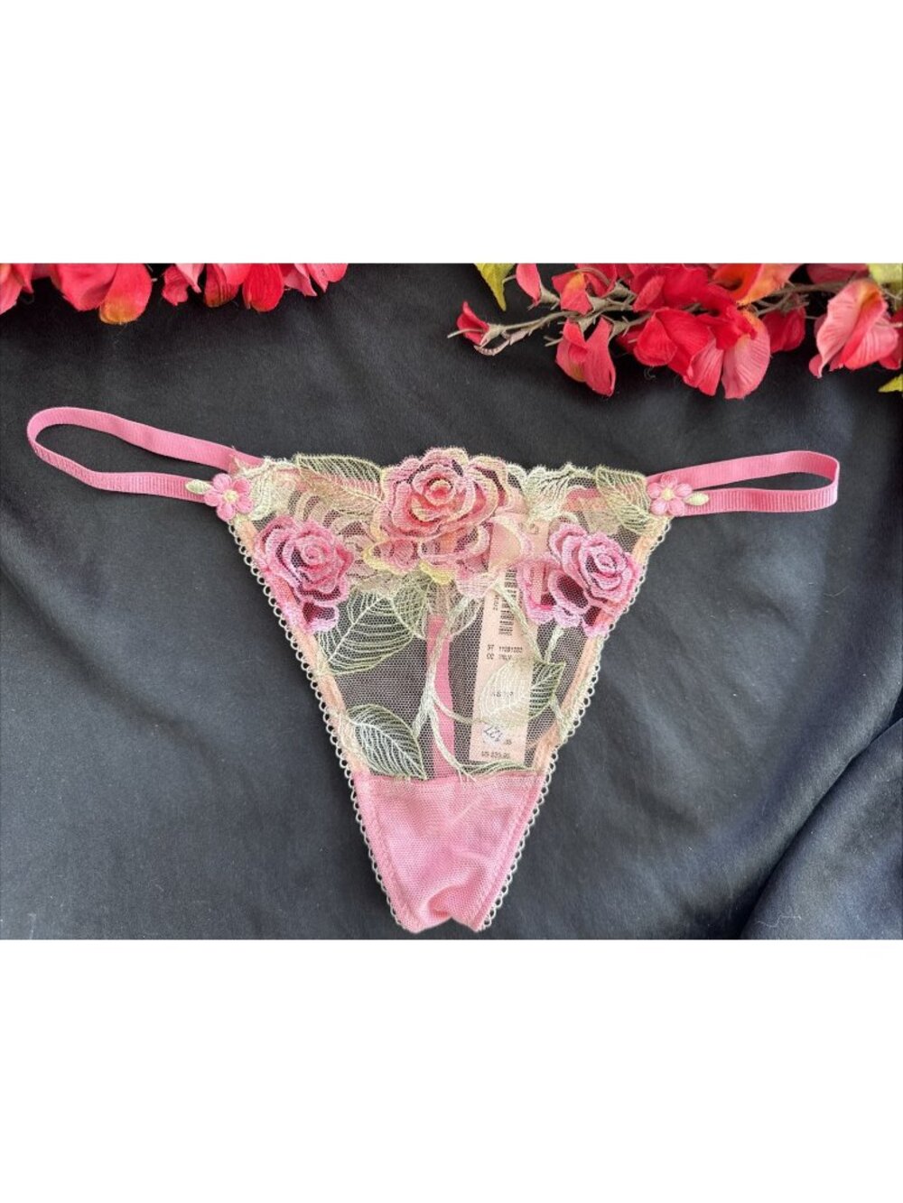VICTORIA'S SECRET M PINK EMBROIDERED LACE STRAPPY V STRING THONG PANTIES $30